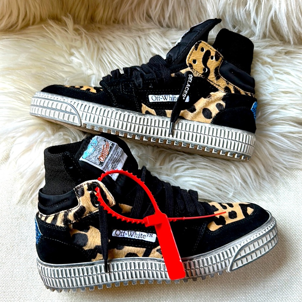 Authentic Off-White Sneakers Off Court 3.0 size 36